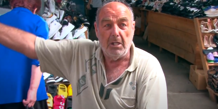 ”ისეთი დღე არ არის, ადამიანი არ დაკბინოს ძაღლმა” – ოზურგეთის ბაზარში უპატრონო ძაღლების პრობლემის მოგვარებას ითხოვენ