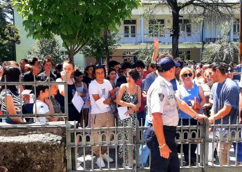 ოზურგეთის საგამოცდო ცენტრში ქართული ენის გამოცდა მშვიდ გარემოში მიმდინერეობს