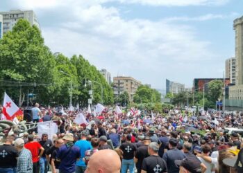“პრაიდ ფესტივალის” მოწინააღმდეგეებმა მსვლელობა დაიწყეს