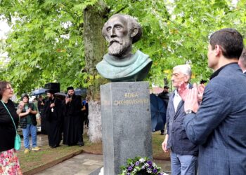 ოზურგეთში ბენია ჩხიკვიშვილის ბიუსტი გაიხსნა