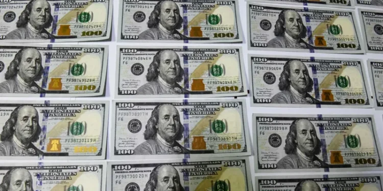 დიდი ოდენობით ყალბი ვალუტის გასაღების ფაქტზე ერთი პირი დააკავეს