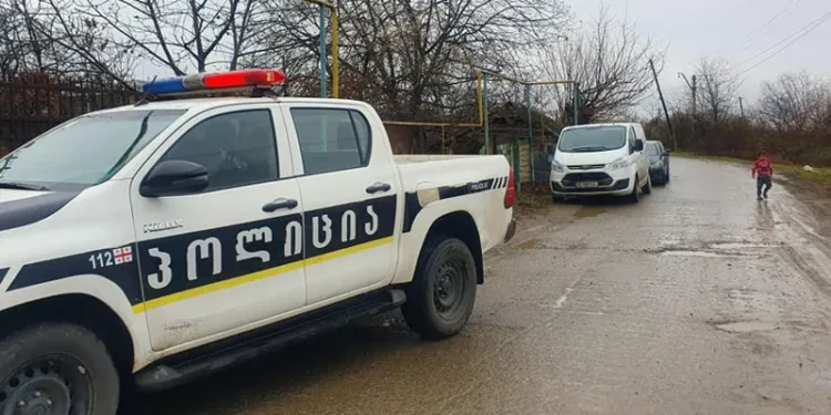 ადგილობრივები შვილის მიერ მამის მკვლელობასთან დაკავშირებით გარკვეულ გარემოებაზე საუბრობენ