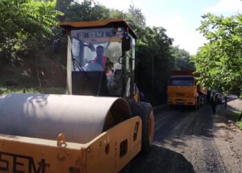 ოზურგეთში, გენო ჩხაიძის ქუჩაზე გზის სრული რეაბილიტაცია მიმდინარეობს