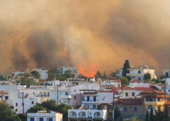 საბერძნეთში ევაკუაციის ახალი ბრძანება გასცეს, ქვეყანაში ხანძრის ახალ კერებს ებრძვიან