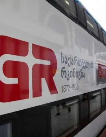 თბილისიდან ფოთში მიმავალი მატარებელი უამინდობისგან შექმნილი ტექნიკური პრობლემის გამო “რიონშია“ გაჩერებული