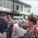 „ნაციონალური მოძრაობის“ ინფორმაციით ჩოხატაურში მათ წევრებს, სკვერის გასხვისების საინფორმაციო ბუკლეტების დარიგების დროს, „ქართული ოცნების“ წევრები ფიზიკურად გაუსწორდნენ