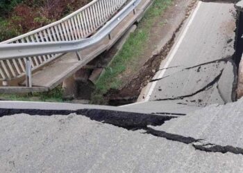 ჩოხატაური-ოზურგეთის გზაზე სავალი ნაწილის დაზიანების გამო მოძრაობა აკრძალულია
