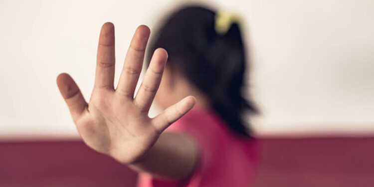 ოზურგეთში 62 წლის მამაკაცს ბრალი არასრულწლოვნის მიმართ გარყვნილ ქმედებაში ედება