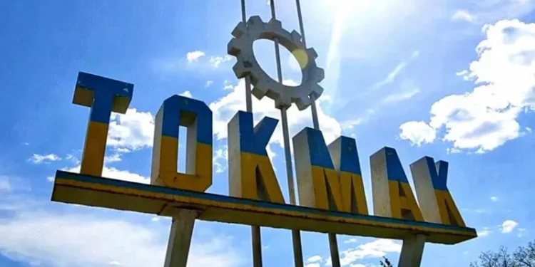 ოკუპირებულ ტოკმაკში უკრაინელმა სამხედროებმა რუსული არმიის სამხედრო ტექნიკის ბაზირების ადგილი გაანადგურეს