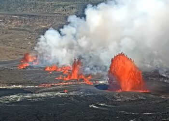 ვიდეო – ჰავაიზე ვულკანი კილაუეა ამოიფრქვა