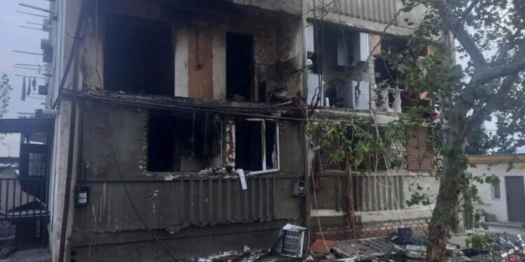 თბილისში, საცხოვრებელ კორპუსში აფეთქების შედეგად რამდენიმე ადამიანი დაშავდა