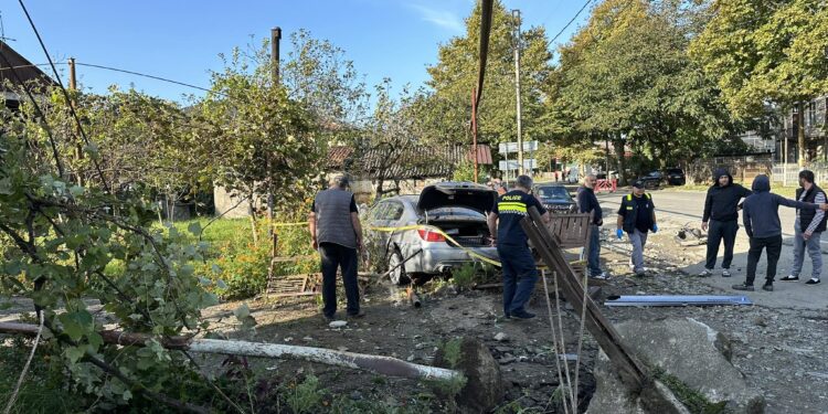 ცოტა ხნის წინ ოზურგეთში ერთმანეთს ორი ”BMW” შეეჯახა