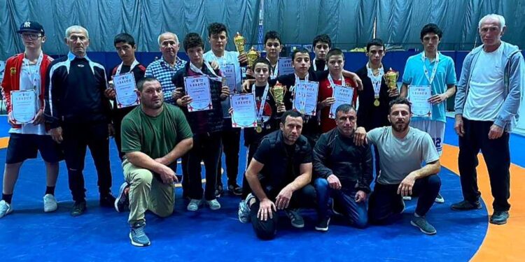 ოზურგეთელი მოჭიდავეების 12 მედალი საერთაშორისო ტურნირზე