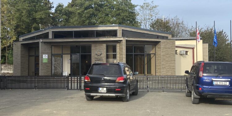 სოფელ ნატანებში ბანკომატის გატეხვა სცადეს