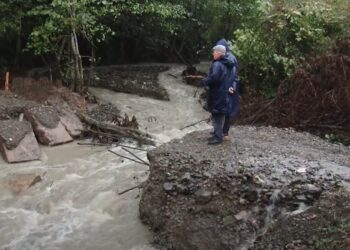 ვიდეო – წაღებული ხიდები და გარესამყაროს მოწყვეტილი150 – მდე ოჯახი – ლანჩხუთში სტიქიას ებრძვიან.
