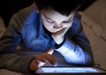 როგორ გადავაჩვიოთ ბავშვი სმარტფონს – 5 მარტივი რჩევა