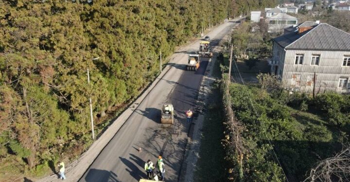 გურიაში გზების რეაბილიტაციის სამუშაოებზე ექსპერტების მიერ გამოვლენილ შეუსაბამობებზე გაცემული რეკომენდაციების უმეტესობა არ შესრულებულა – აუდიტი