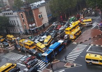 თბილისში, პიკის საათებში დიდი სატვირთო ავტომობილების მოძრაობა შესაძლოა, აიკრძალოს – თბილისის მერია