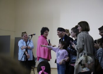 შალვა ამონაშვილის ლექცია „ჰუმანური პედაგოგიკა“ ოზურგეთში