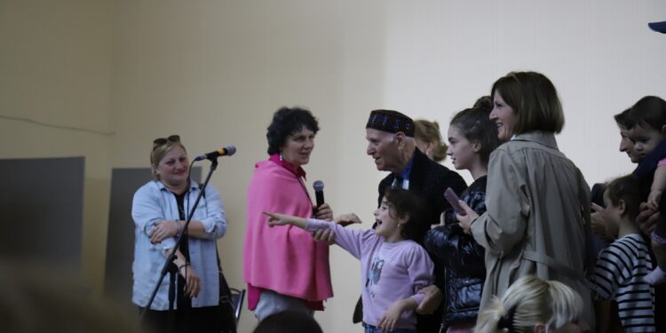 შალვა ამონაშვილის ლექცია „ჰუმანური პედაგოგიკა“ ოზურგეთში