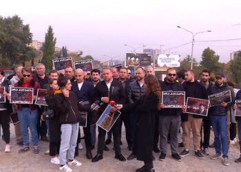 „არა კალაძის საცობებს“ – თბილისის მერიასთან აქცია გაიმართა