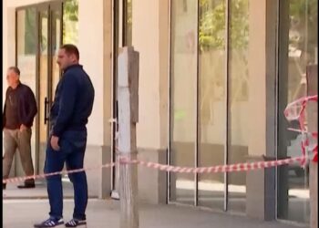 თბილისში, ერთ-ერთი პორპუსის სარდაფში ადამიანის ცხედარი იპოვეს