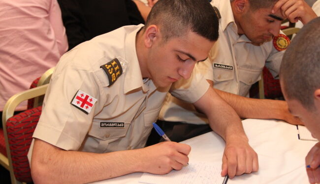 ვის შეუძლია სამხედრო საგანმანათლებლო პროგრამით სარგებლობა – დაფინანსების მოპოვება და კატეგორიები