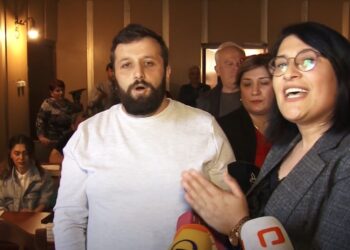 ვიდეო – მორიგი ხმაური და დაპირისპირება ოზურგეთის საკრებულოს სხდომაზე