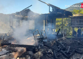 ხელვაჩაურში საცხოვრებელი სახლი დაიწვა