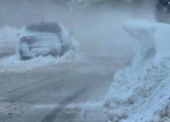 ვიდეო – ქარბუქისა და დიდთოვლობის შედეგად გამოწვეულ ავტოსაგზაო შემთხვევებს აღმოსავლეთ ევროპაში რამდენიმე ადამიანი ემსხვერპლა