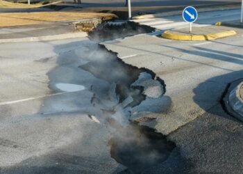 (+ფოტოები) ისლანდიაში ბოლო 48 საათში 1400-ზე მეტი მიწისძვრა მოხდა