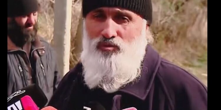 “ხალხი გვირჩევნია, ოსები გვირჩევნია ლომისის ტაძარს, რუსები, ხალხი გვირჩევნია ტაძრებს” – სასულიერო პირის განცხადება