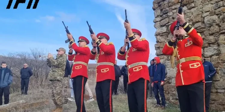 საოკუპაციო ძალების მიერ მოკლული თამაზ გინტური სამხედრო პატივით დაკრძალეს