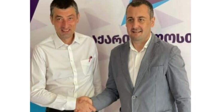 “მან საკუთარი ავტორიტეტი და წარსულში მცირედი ადამიანების ნდობა მაღალი ხელფასის მოლოდინში გაცვალა”- გია ცეცხლაძის განცხადებას პარტია “საქართველოსთვის” გუნდი გამოეხმაურა