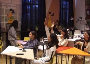 ოზურგეთის 4 საჯარო სკოლაში, ფორუმ თეატრის სპექტაკლის ჩვენება გაიმართა