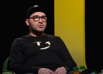 მომღერალი და მსახიობი კაბუ ძალადობისა და მუქარის ბრალდებით დააკავეს