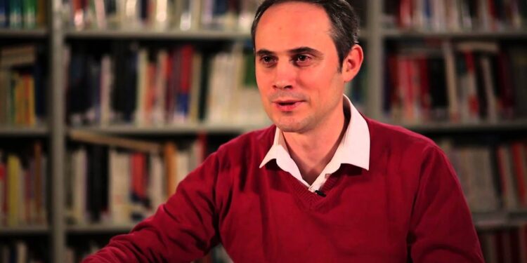 ლევან გიგინეიშვილმა ოზურგეთში საჯარო ლექცია ჩაატარა