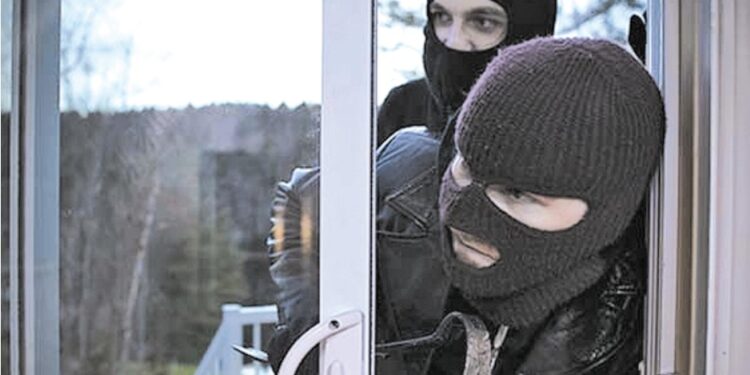 საბერძნეთის კუნძულ კრეტაზე ქურდობისთვის საქართველოს 2 მოქალაქე დააკავეს