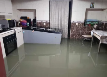 ძლიერი წვიმის შედეგად ქუთაისში ქუჩები და საცხოვრებელი სახლები დაიტბორა