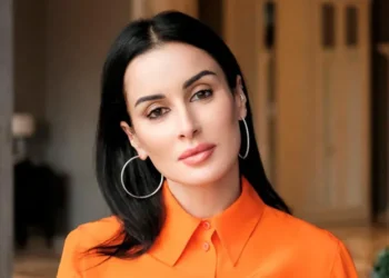 “გულწრფელად ვწუხვარ ბაიდენის გამო, რომელიც თანამედროვე ამერიკული ელიტის მძევალია“ – თინა კანდელაკი