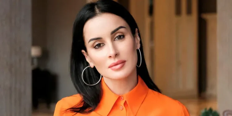 “გულწრფელად ვწუხვარ ბაიდენის გამო, რომელიც თანამედროვე ამერიკული ელიტის მძევალია“ – თინა კანდელაკი