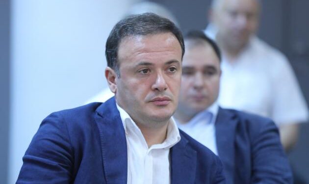 “სალომე სამადაშვილი და ჭიჭე ვაშაძე უნდა ჩასვა თაფლში” – ირაკლი ზარქუა