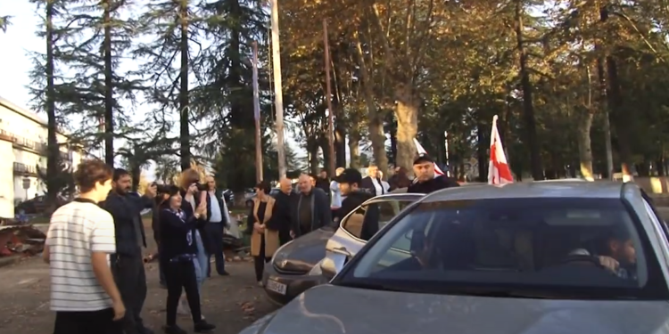 მსოფლიო ჩემპიონს გიორგი თოხაძეს ოზურგეთში საზეიმო დახვედრა მოუწყვეს