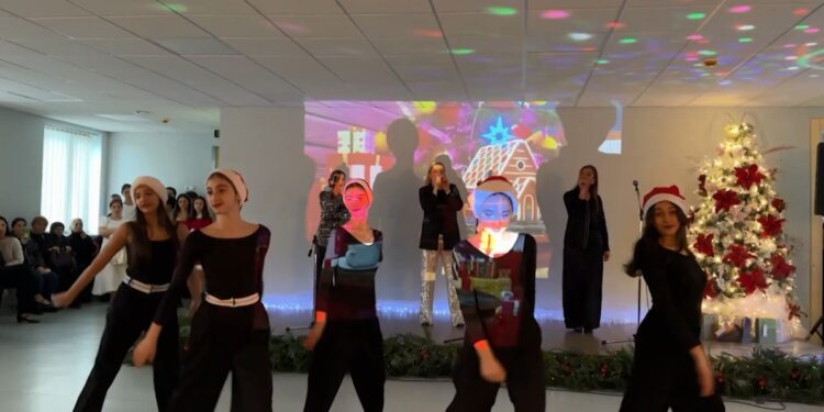 ვიდეო – საახალწლო კარნავალი #1 საჯარო სკოლაში