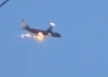 რუსეთში თვითმფრინავს აფრენისას ცეცხლი გაუჩნდა