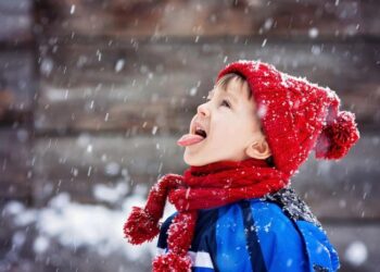 5 მითი ზამთარში ბავშვების ჯანმრთელობაზე, რომლებსაც ხშირად შეცდომაში შევყავართ