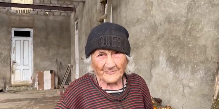 ოზურგეთში მცხოვრები ვენერა გაზდელიანი, ხელისუფლებას დახმარებას სთხოვს