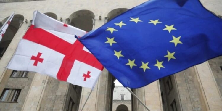 9 დეკემბერს საქართველოში მსოფლიოში ყველაზე დიდი ზომის, ევროკავშირის დროშა გაიშლება, რომელიც სხვადასხვა რეგიონში შეიკერება