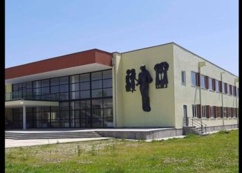 რას აცხადებენ ოზურგეთის კულტურის ცენტრიდან გათავისუფლებული თანამშრომლები