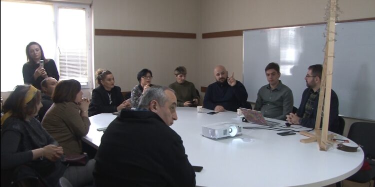 ვიდეო – სამოქალაქო სექტორის, მედიისა და საზოგადოების წარმომადგენლებმა ოზურგეთის მერის საქმიანობის ანგარიში მოისმინეს